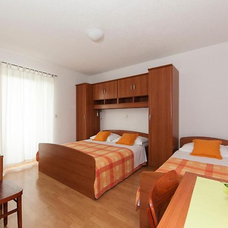 Apartments Milana 2 Tučepi Eksteriør billede