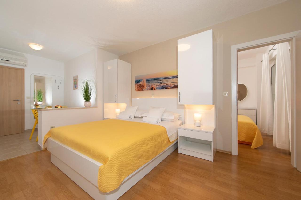 Apartments Milana 2 Tučepi Eksteriør billede