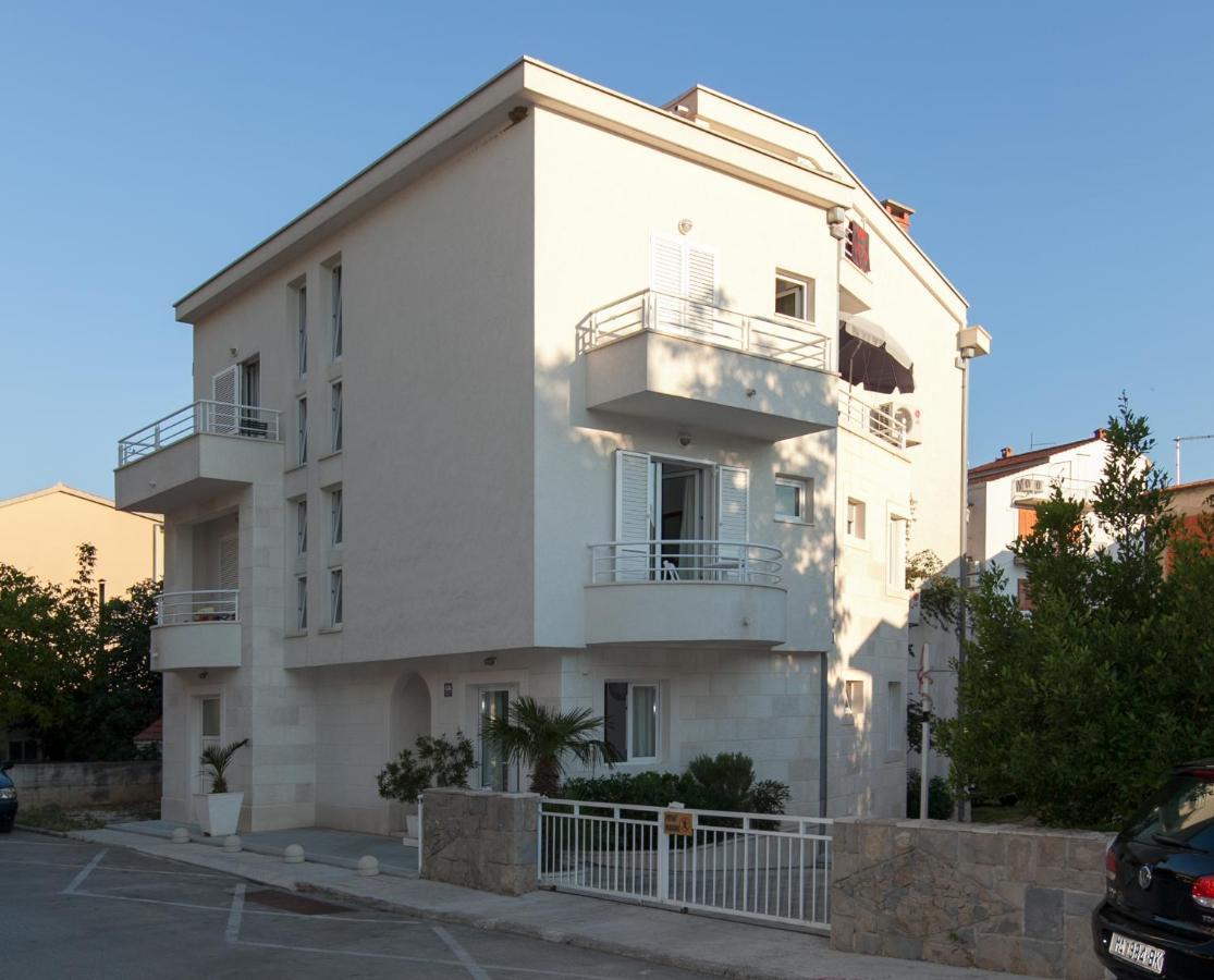 Apartments Milana 2 Tučepi Eksteriør billede