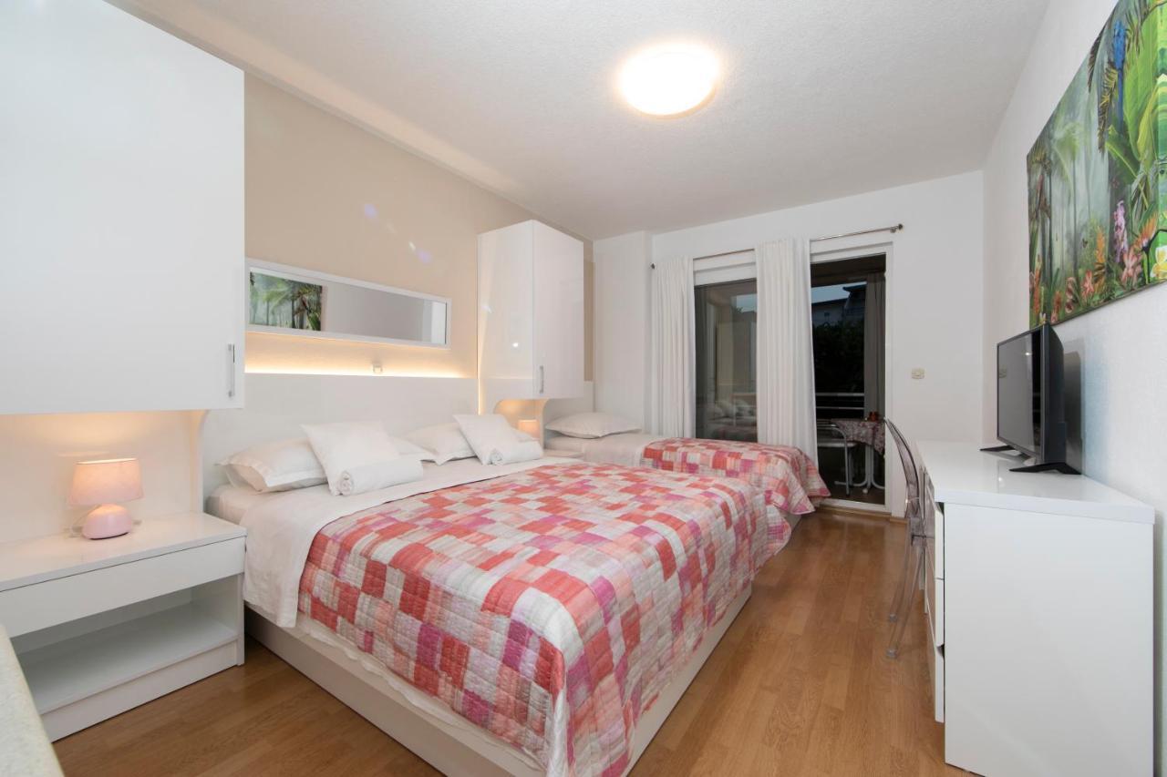 Apartments Milana 2 Tučepi Eksteriør billede