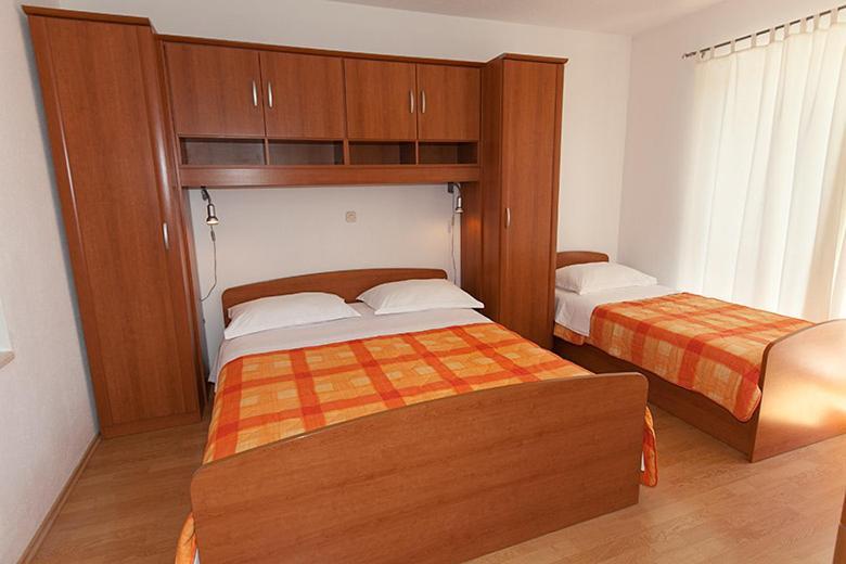 Apartments Milana 2 Tučepi Eksteriør billede