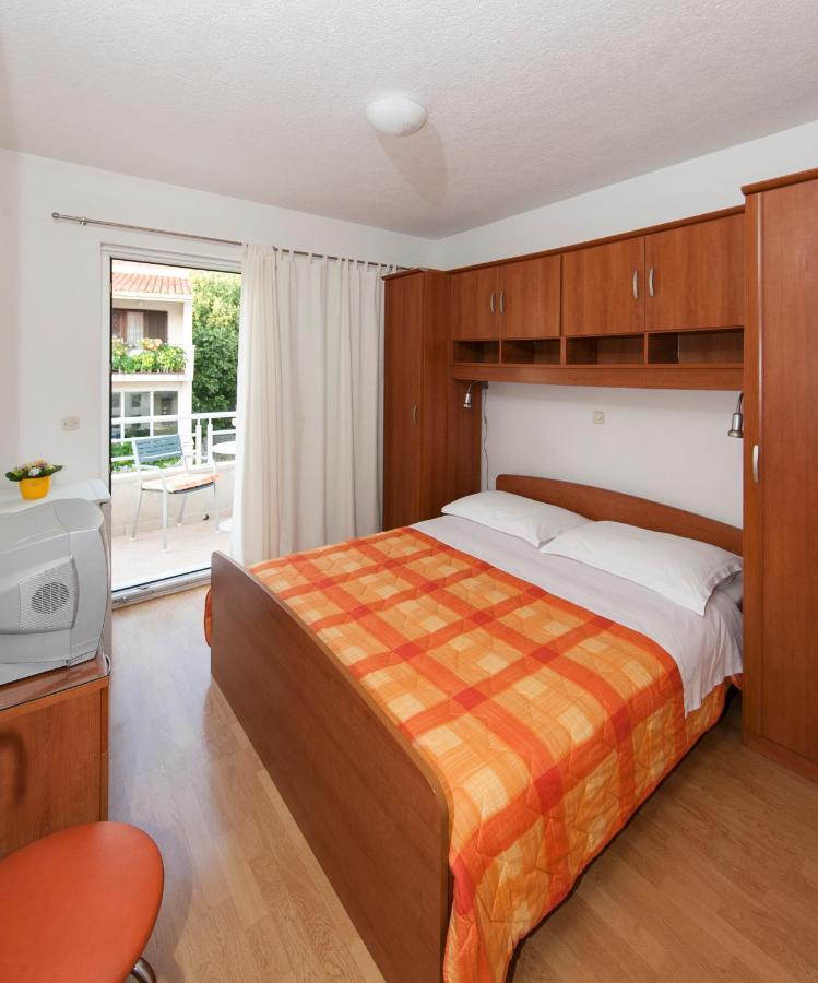 Apartments Milana 2 Tučepi Eksteriør billede