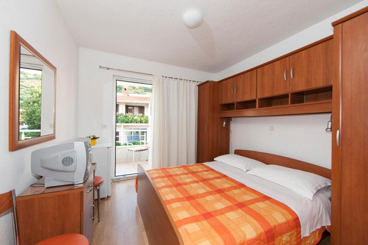 Apartments Milana 2 Tučepi Eksteriør billede